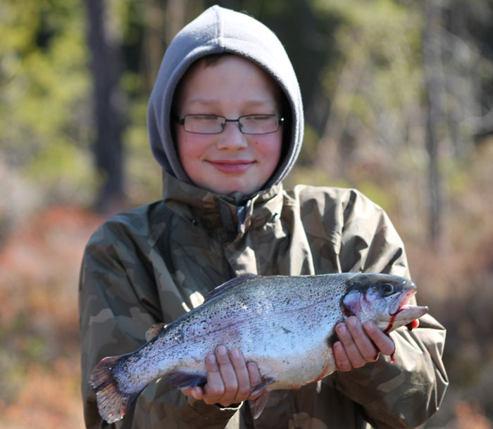 Alexander Berggren med regnbåge