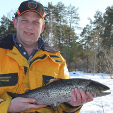 peter berggren med havsöring