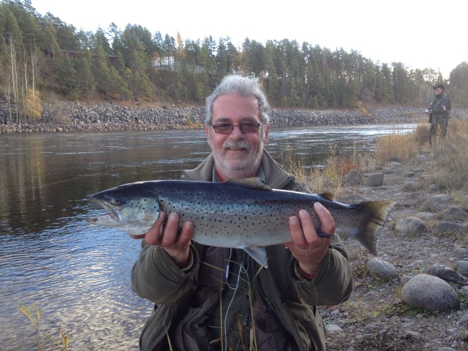 Jan-Peter "Storvreta" Näslund  med Öring 2,5 kg